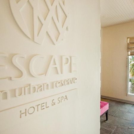 Escape Hotel & Spa バンガロール エクステリア 写真